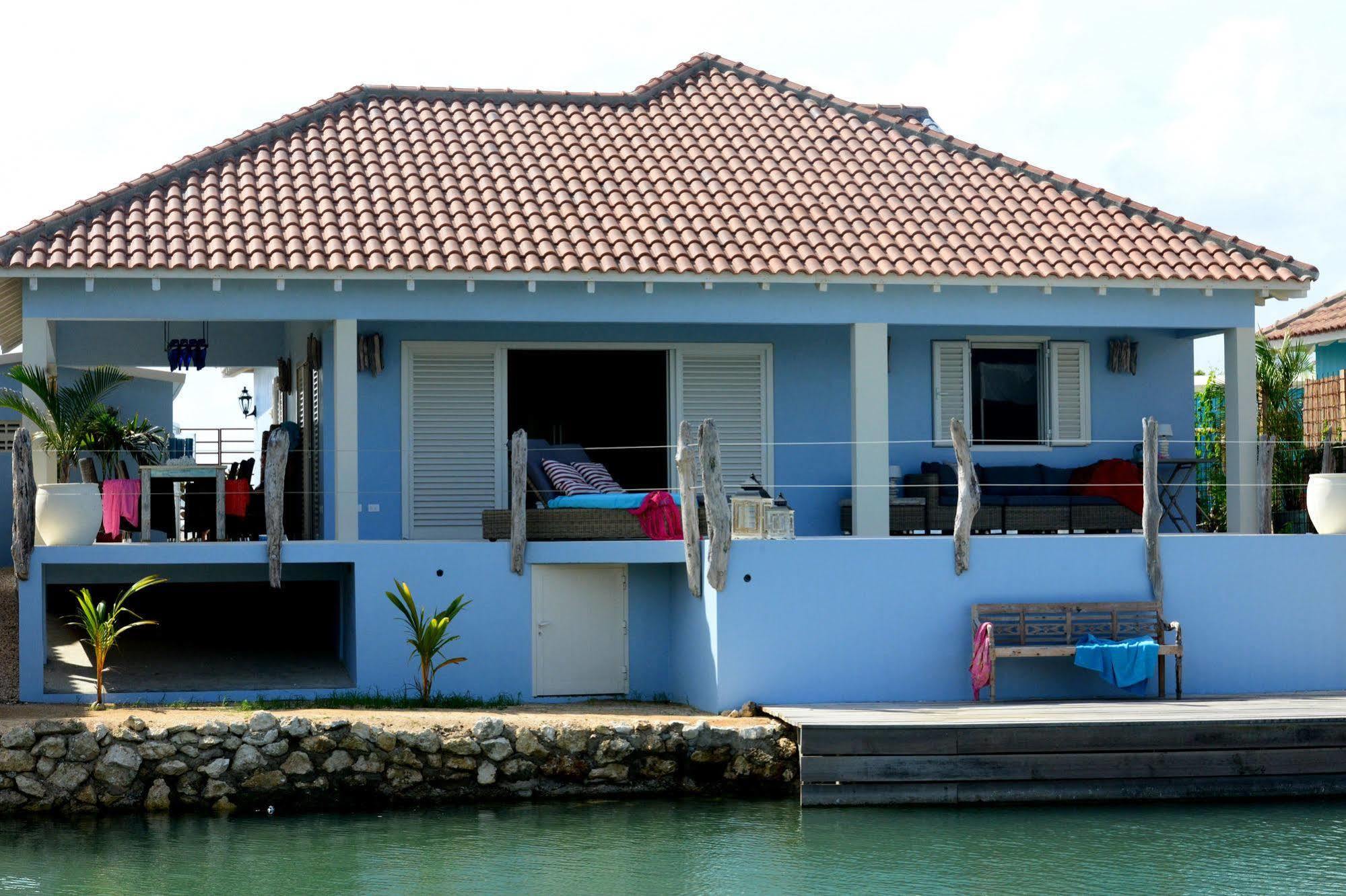Ocean Breeze Boutique Hotel & Marina Kralendijk  Bagian luar foto